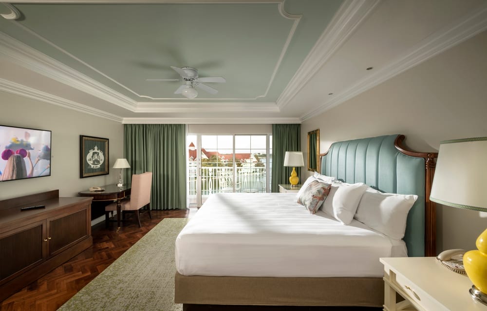 Disney World Resort: Grand Floridian Villas Bedroom