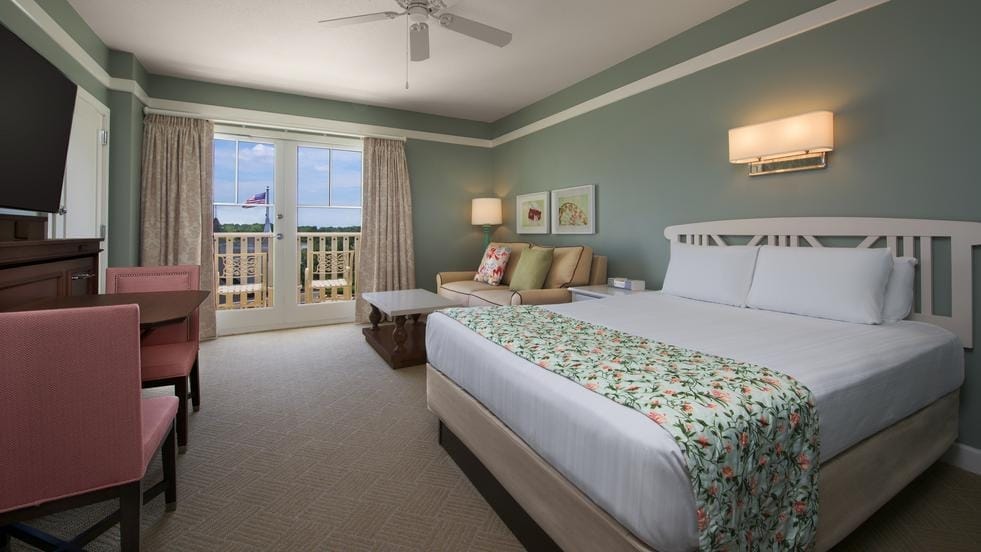 Disney World Resort: BoardWalk Villa Bedroom