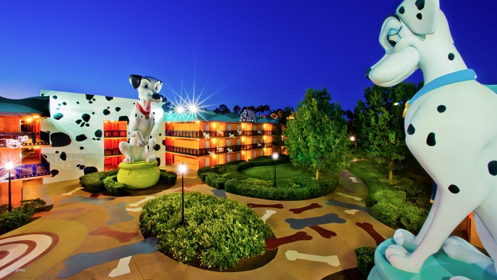 Disney World Resort: All Star Movies Courtyard