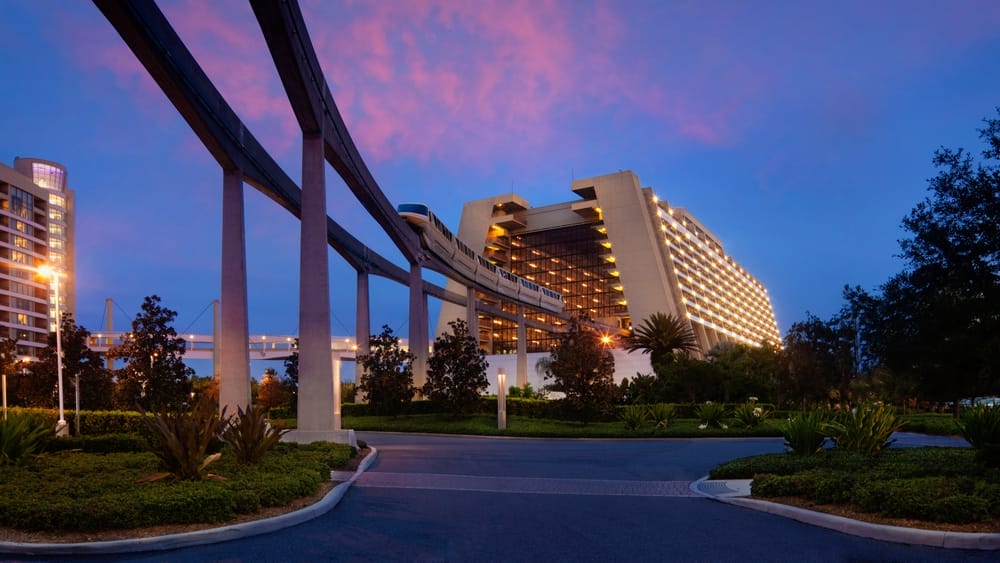 Disney World Resort: Contemporary Monorail